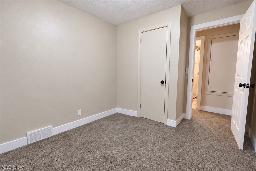 237 N Turner Road Austintown OH 44515
