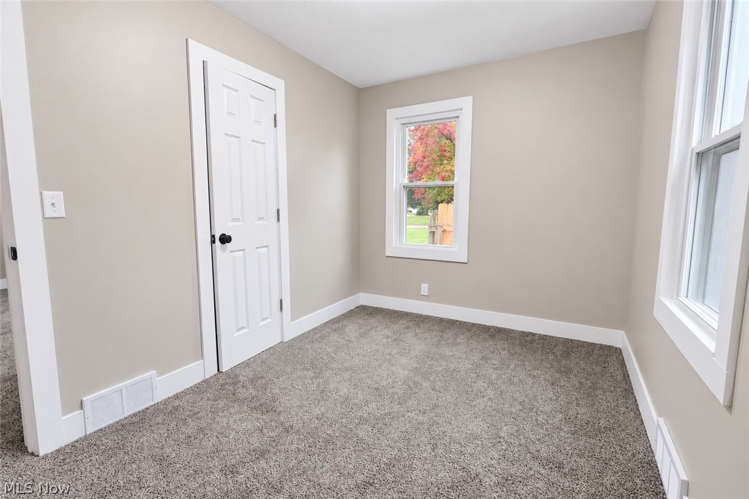 237 N Turner Road Austintown OH 44515