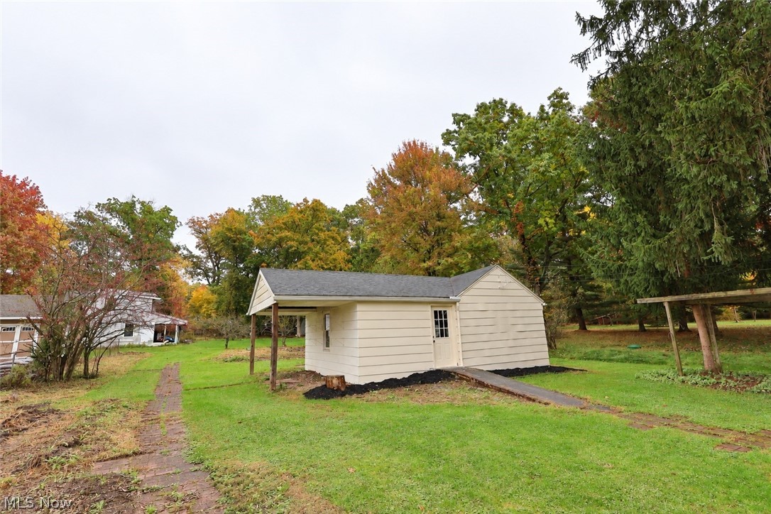 237 N Turner Road Austintown OH 44515