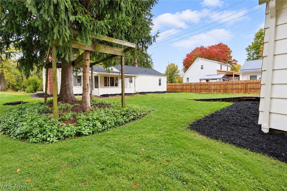 237 N Turner Road Austintown OH 44515
