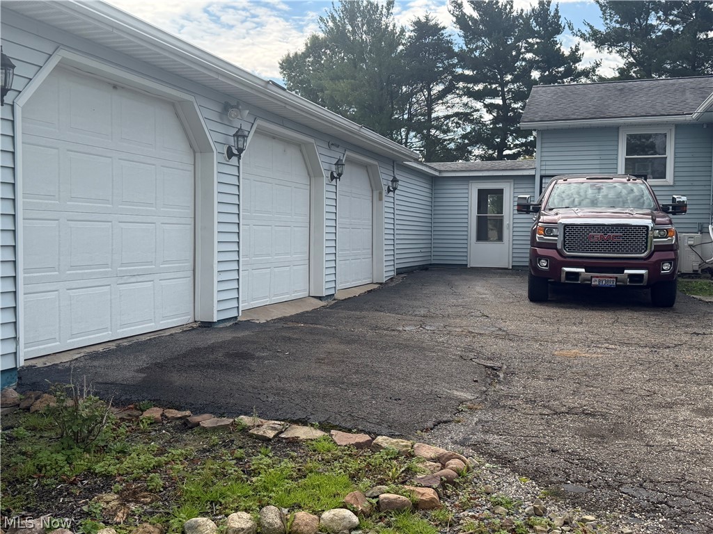 9458 State Route 46 North Bloomfield OH 44450