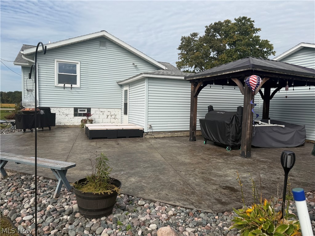 9458 State Route 46 North Bloomfield OH 44450