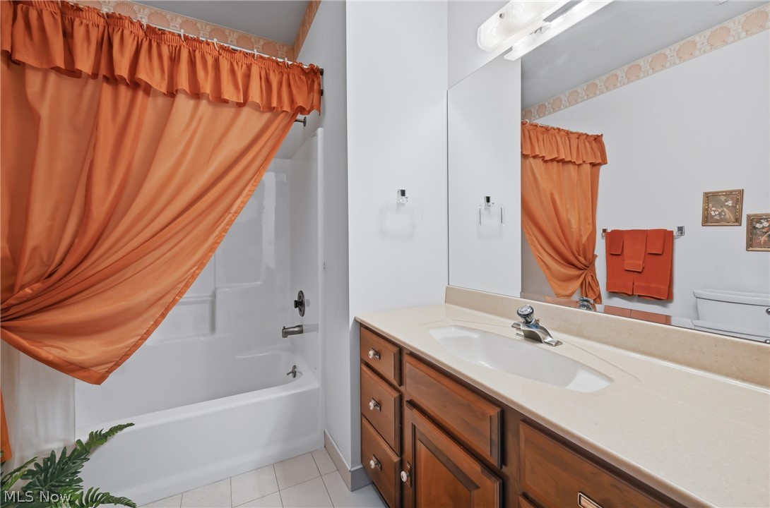 115 Lakhani Lane Canfield OH 44406