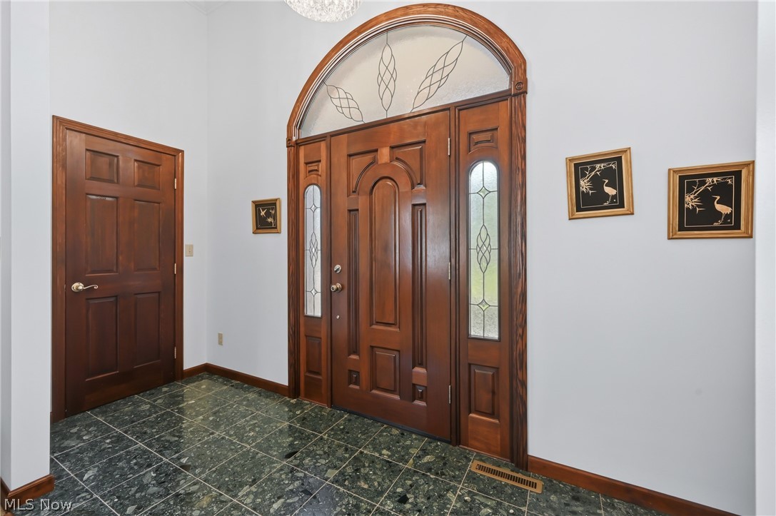 115 Lakhani Lane Canfield OH 44406