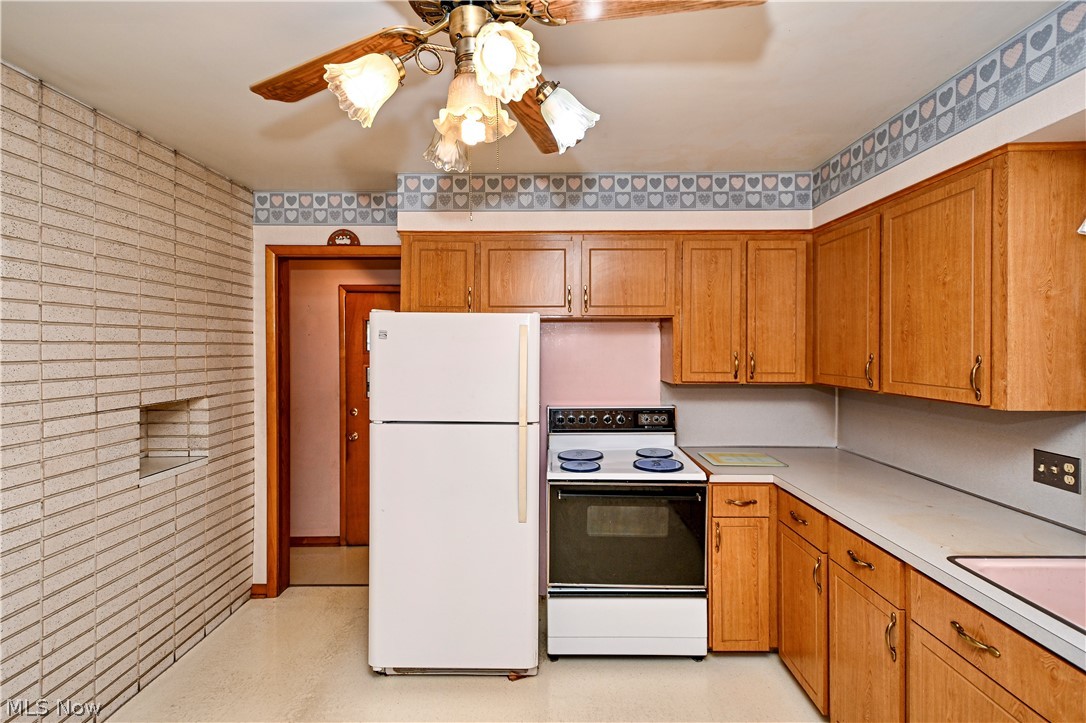 1537 Corrib Avenue NW Canton OH 44708
