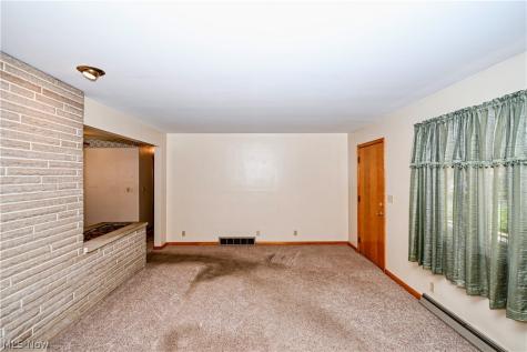 1537 Corrib Avenue NW Canton OH 44708