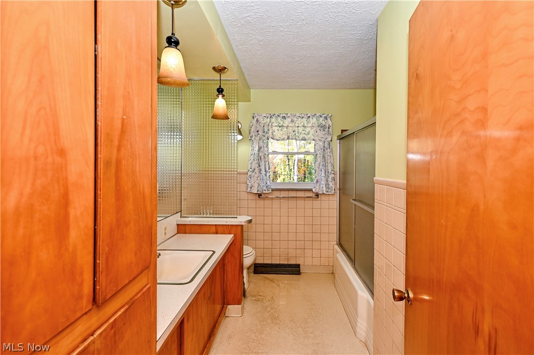 1537 Corrib Avenue NW Canton OH 44708
