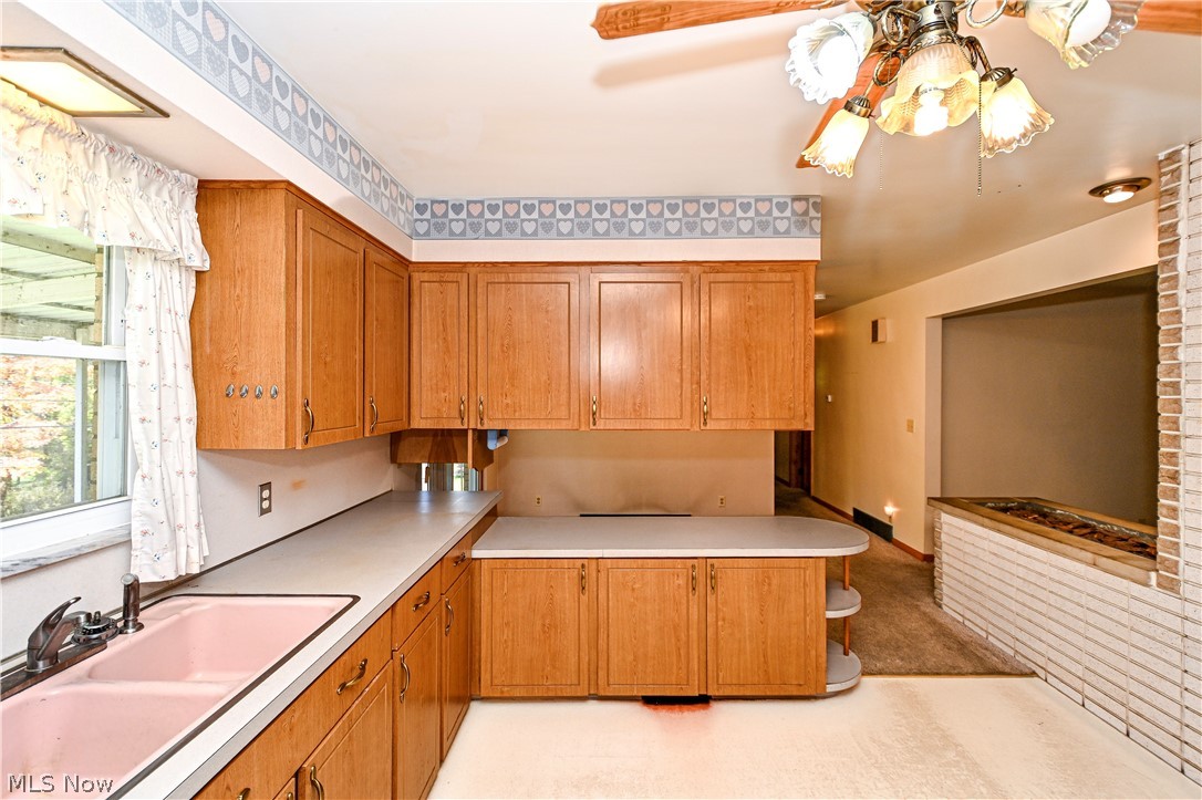 1537 Corrib Avenue NW Canton OH 44708