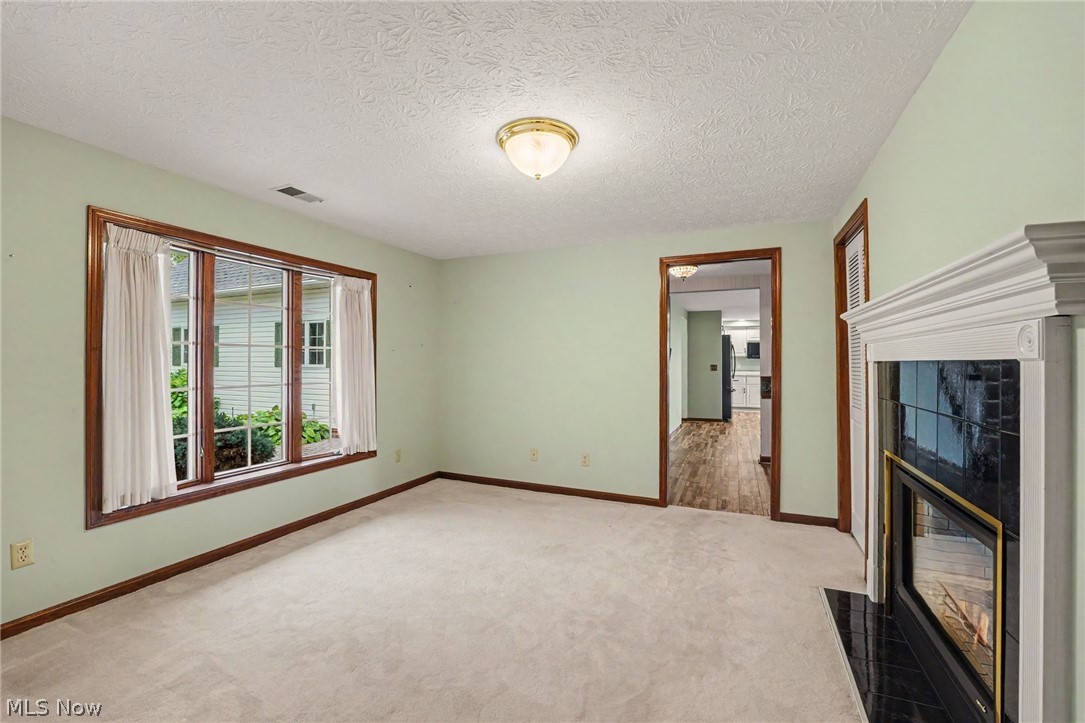 3711 Edgewater Drive Ashtabula OH 44004