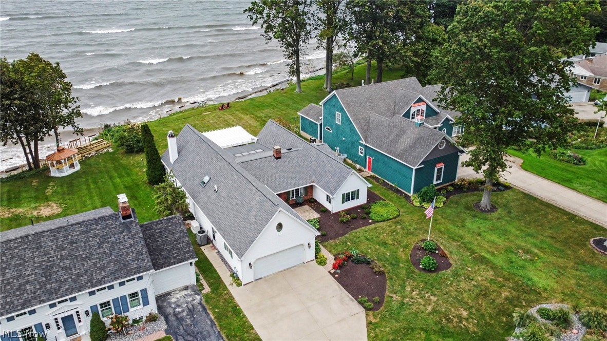 3711 Edgewater Drive Ashtabula OH 44004