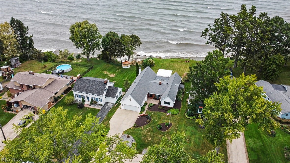 3711 Edgewater Drive Ashtabula OH 44004