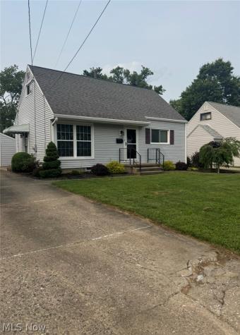 3741 Argonne Street Mogadore OH 44260