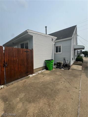 3741 Argonne Street Mogadore OH 44260