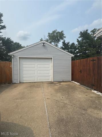 3741 Argonne Street Mogadore OH 44260
