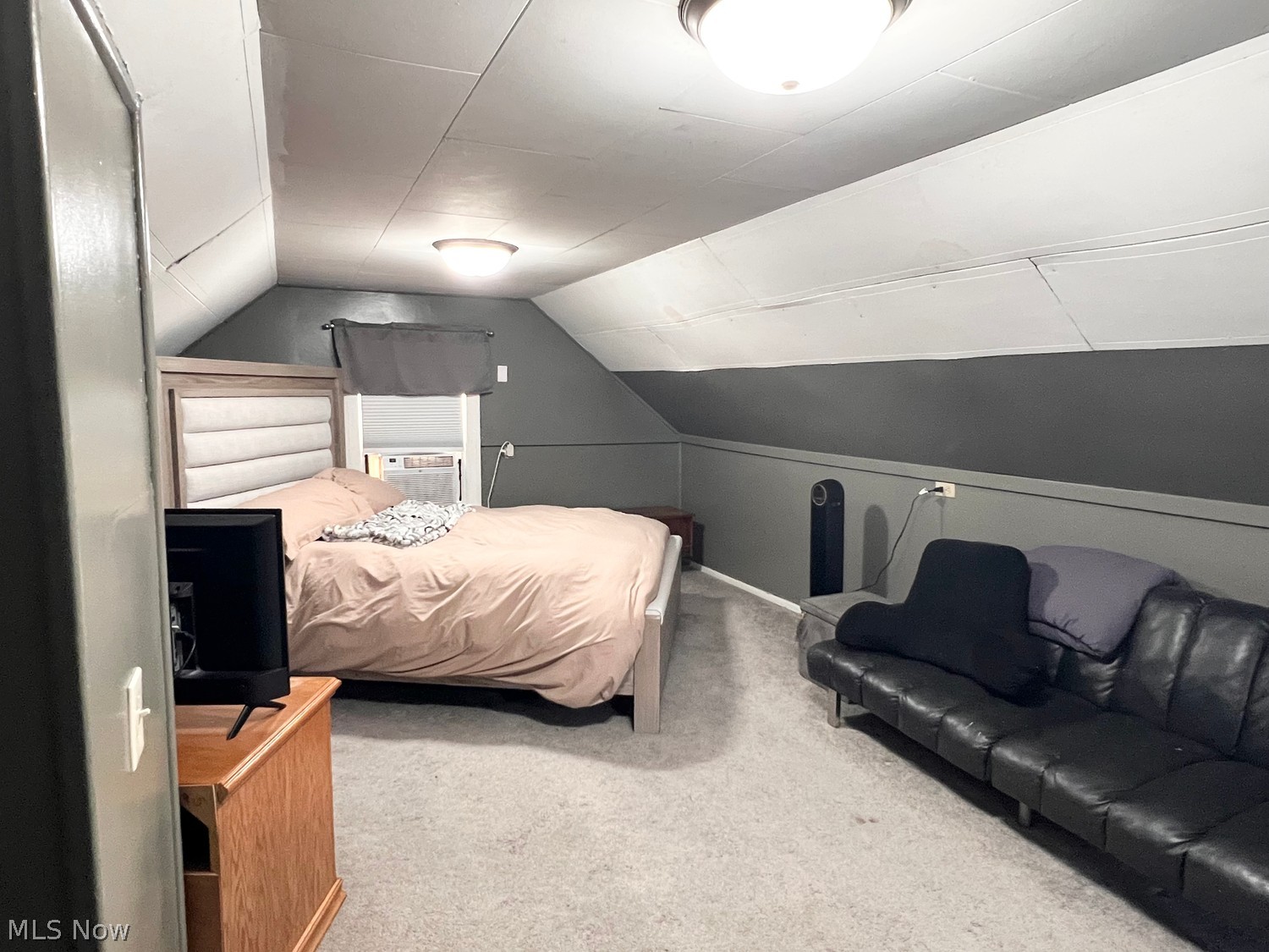 541 Cambridge Avenue Elyria OH 44035