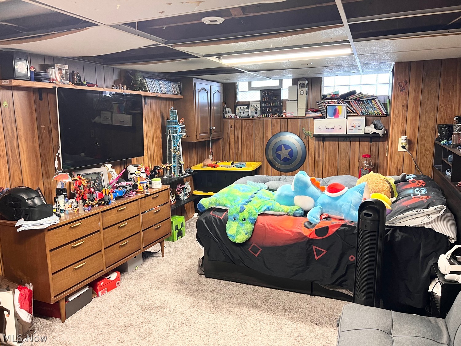 541 Cambridge Avenue Elyria OH 44035