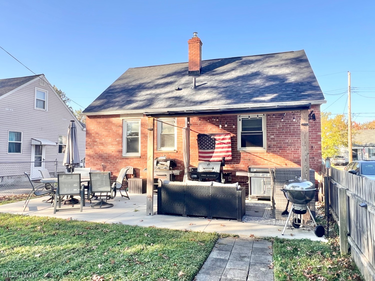 541 Cambridge Avenue Elyria OH 44035