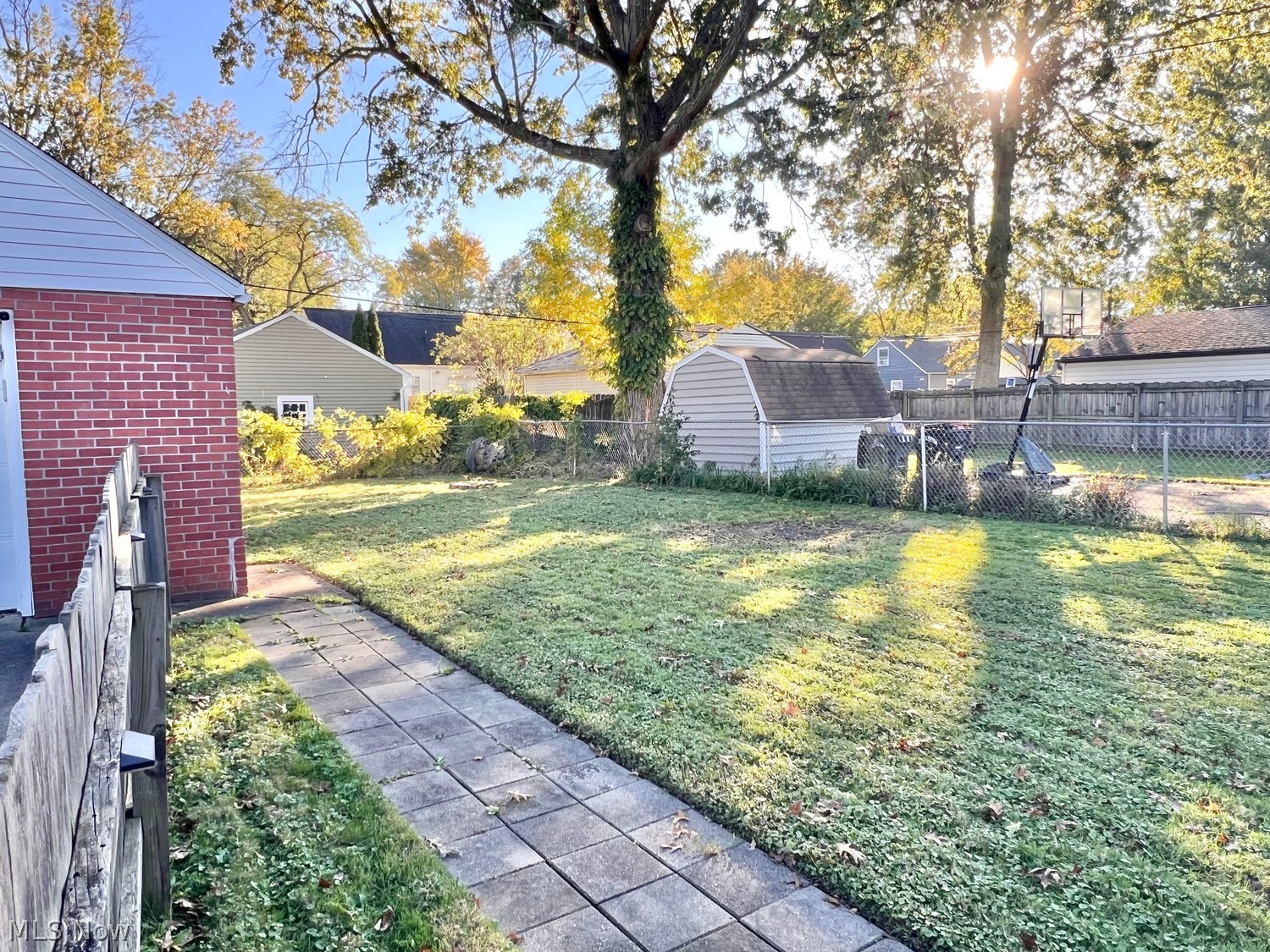 541 Cambridge Avenue Elyria OH 44035