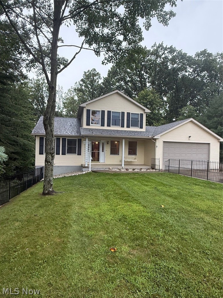 8 Apache Trail Malvern OH 44644