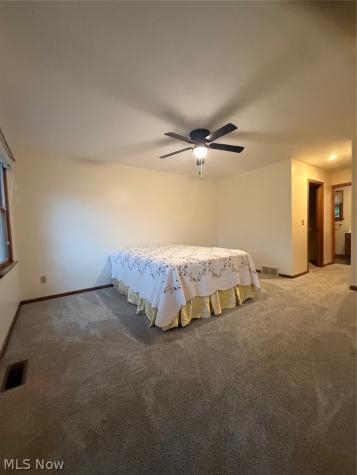 8 Apache Trail Malvern OH 44644
