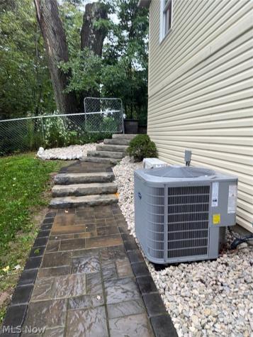 8 Apache Trail Malvern OH 44644