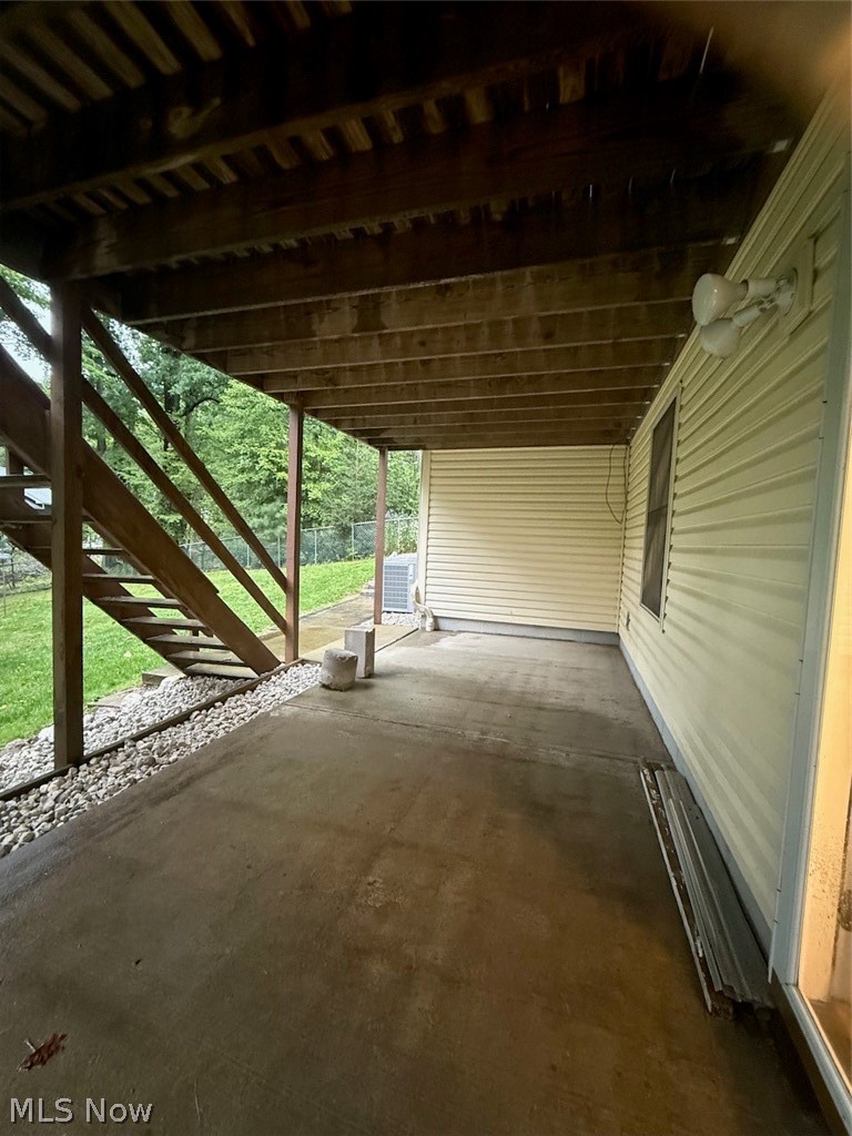 8 Apache Trail Malvern OH 44644