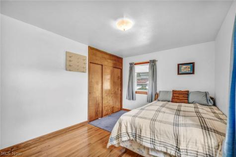1011 39th Street NE Canton OH 44714