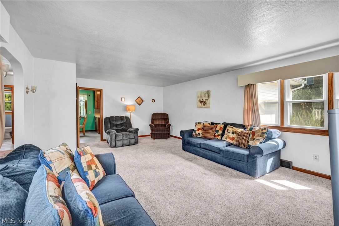 1011 39th Street NE Canton OH 44714