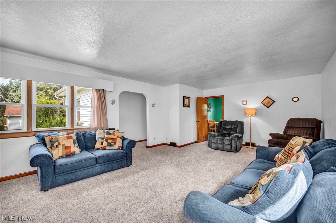 1011 39th Street NE Canton OH 44714