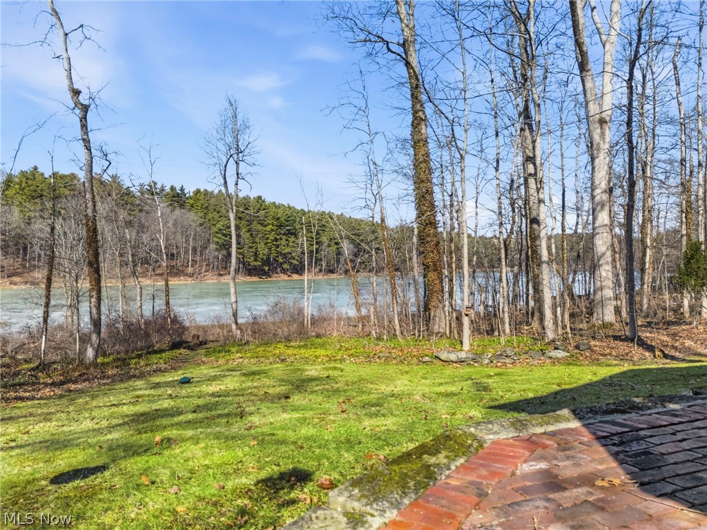 3133 Rockwood Drive SW Carrollton OH 44615