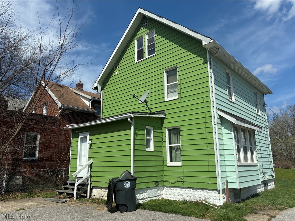 436 Lovisa Street Akron OH 44311