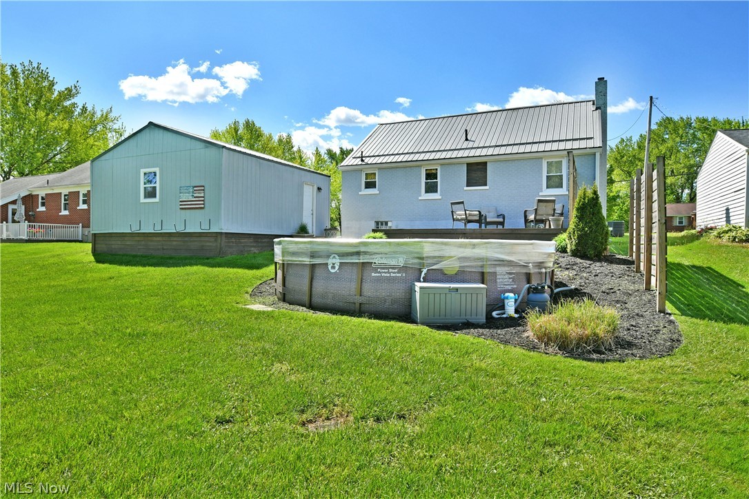 306 Glendola Avenue NW Warren OH 44483