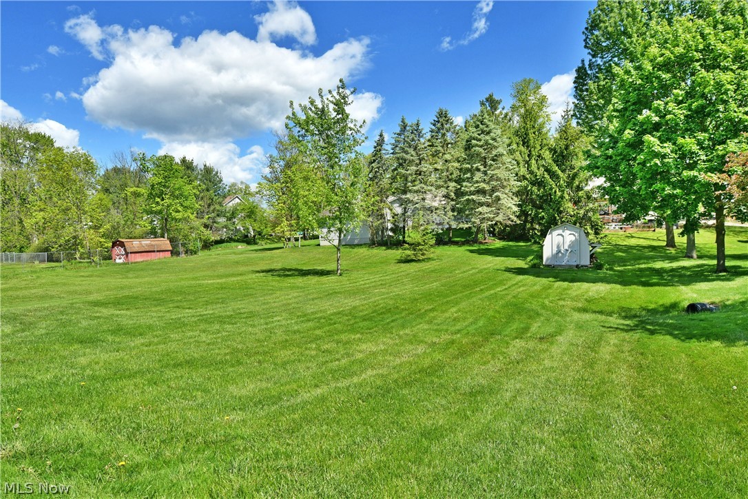 306 Glendola Avenue NW Warren OH 44483