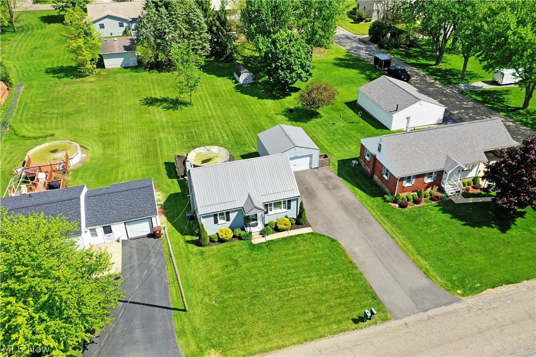 306 Glendola Avenue NW Warren OH 44483