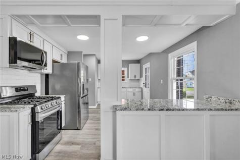 16809 Scottsdale Boulevard Shaker Heights OH 44120