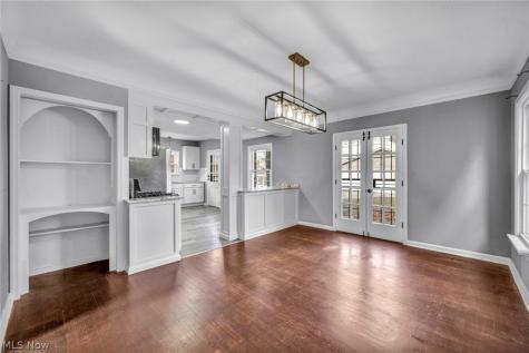 16809 Scottsdale Boulevard Shaker Heights OH 44120
