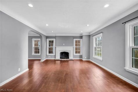 16809 Scottsdale Boulevard Shaker Heights OH 44120