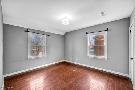 16809 Scottsdale Boulevard Shaker Heights OH 44120
