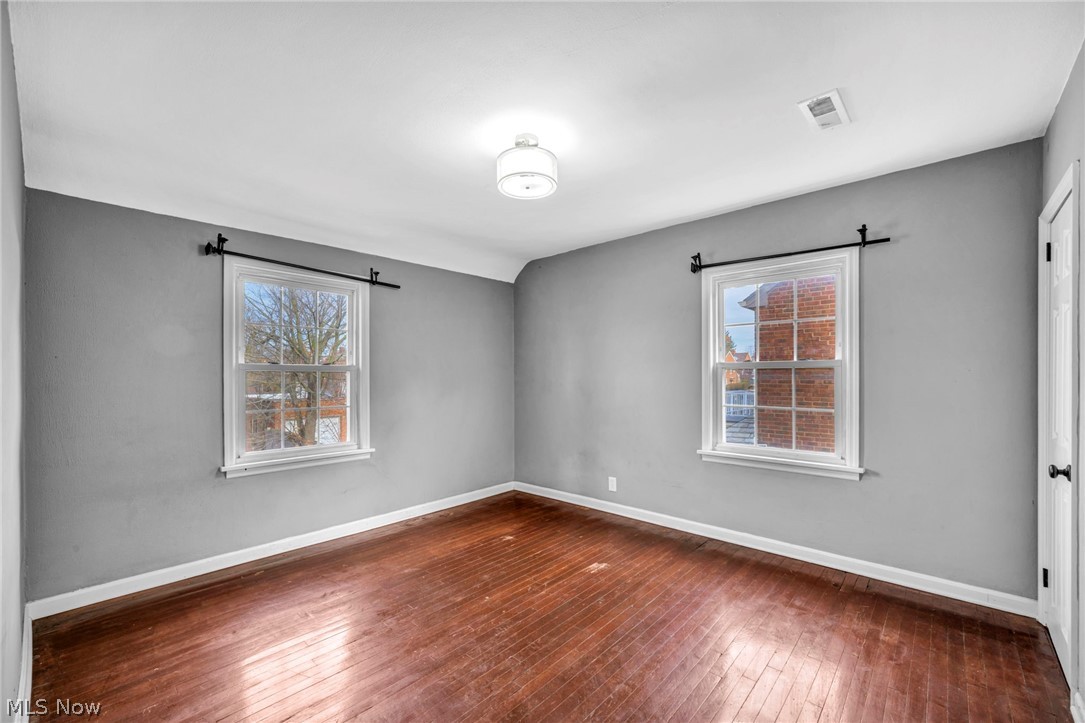 16809 Scottsdale Boulevard Shaker Heights OH 44120