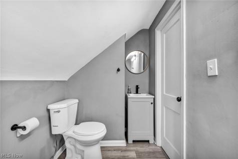 16809 Scottsdale Boulevard Shaker Heights OH 44120
