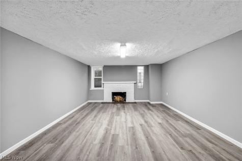 16809 Scottsdale Boulevard Shaker Heights OH 44120