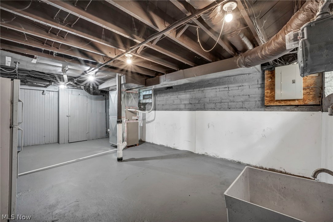 16809 Scottsdale Boulevard Shaker Heights OH 44120