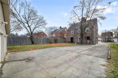 16809 Scottsdale Boulevard Shaker Heights OH 44120