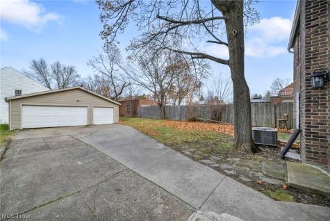 16809 Scottsdale Boulevard Shaker Heights OH 44120