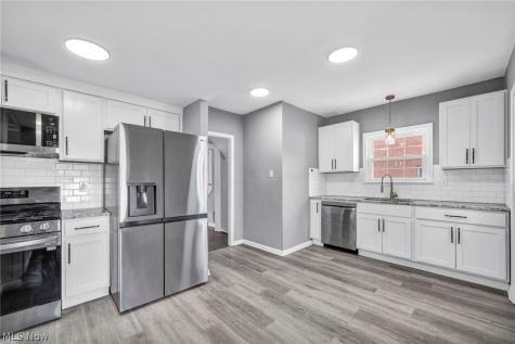 16809 Scottsdale Boulevard Shaker Heights OH 44120