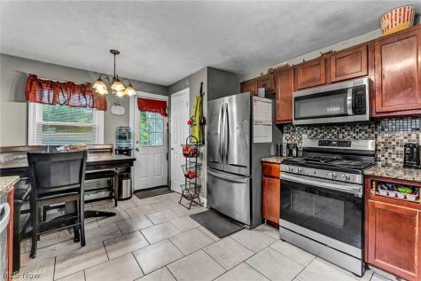 1270 Plainfield Road South Euclid OH 44121