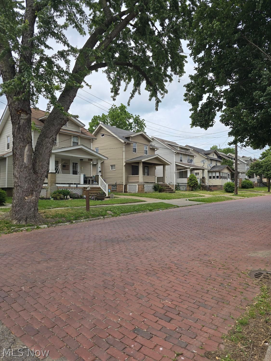 3582 W 65th Street Cleveland OH 44102
