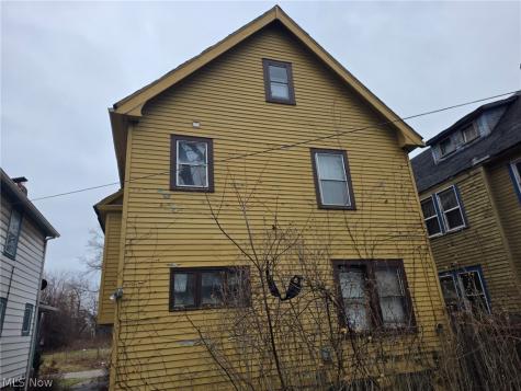 13607 Beaumont Avenue Cleveland OH 44112