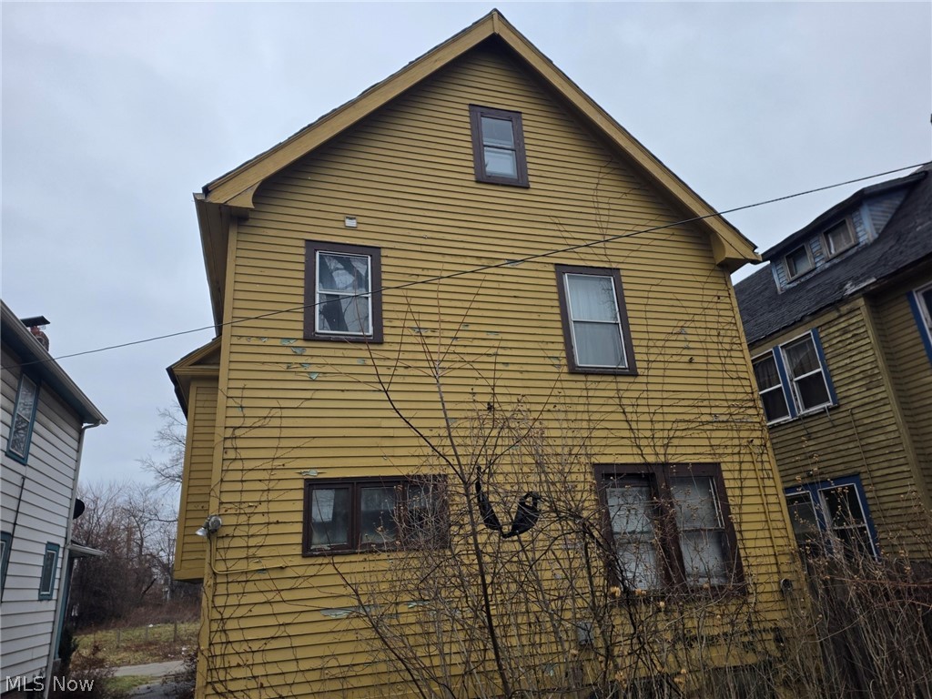 13607 Beaumont Avenue Cleveland OH 44112