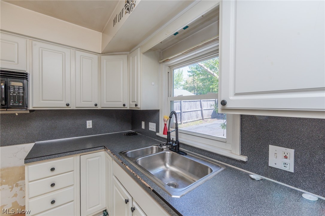 1883 Maywood Road South Euclid OH 44121